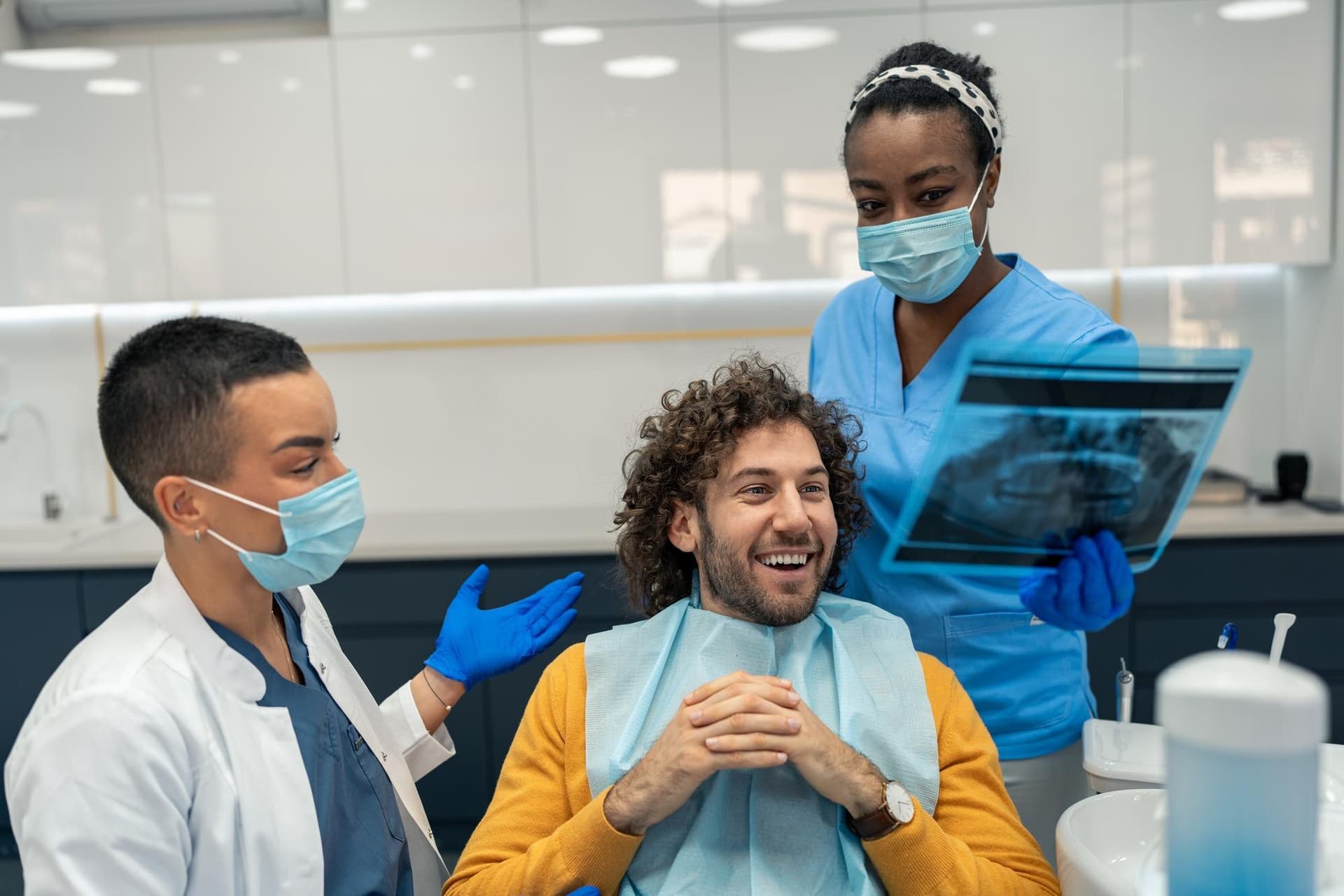 Discover Top Dentists in Oakville with Book My Smile: Your Path to Easy and Rewarding Dental Care